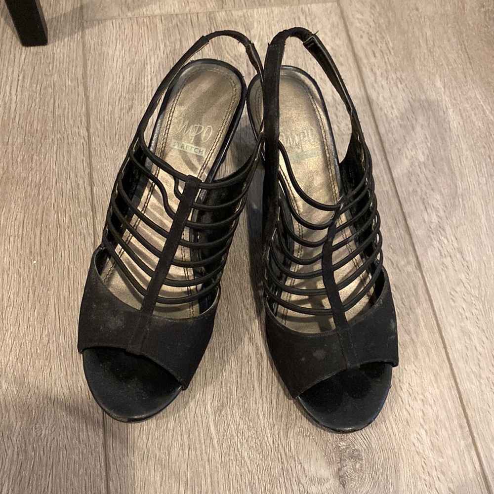 iMPO Black Heels